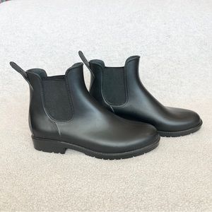 Chelsea Ankle Slip On Rain Boots- Black-Women’s 6